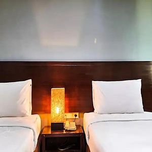 N hotel Tanah Abang